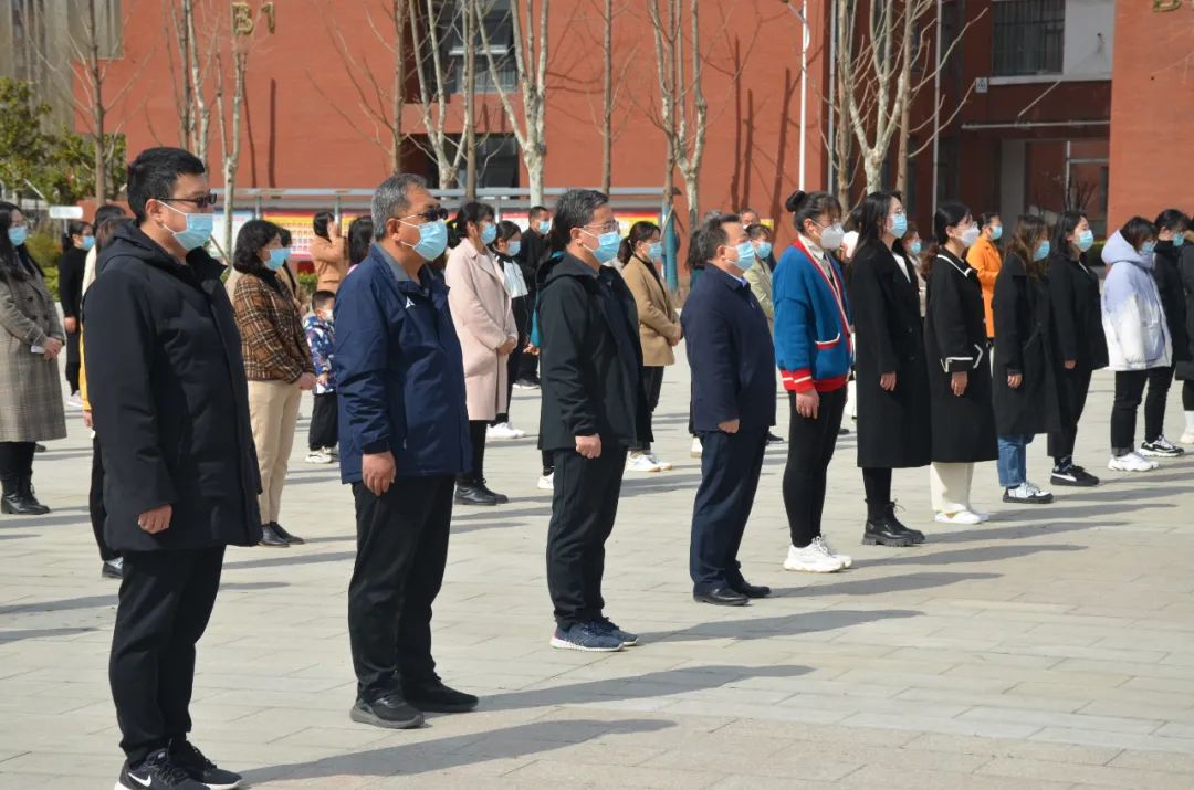 图片[4]-强作风 抗疫情 备高考 共成长——郯城一中举行高三封闭校园特别升旗仪式-郯城一中