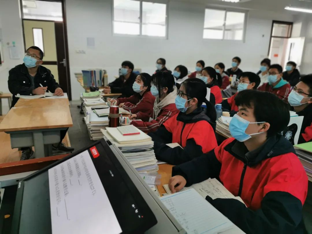 图片[6]-线上线下同教学  同频共进不躺平——郯城一中开启“线上+线下” 同步教学模式-郯城一中