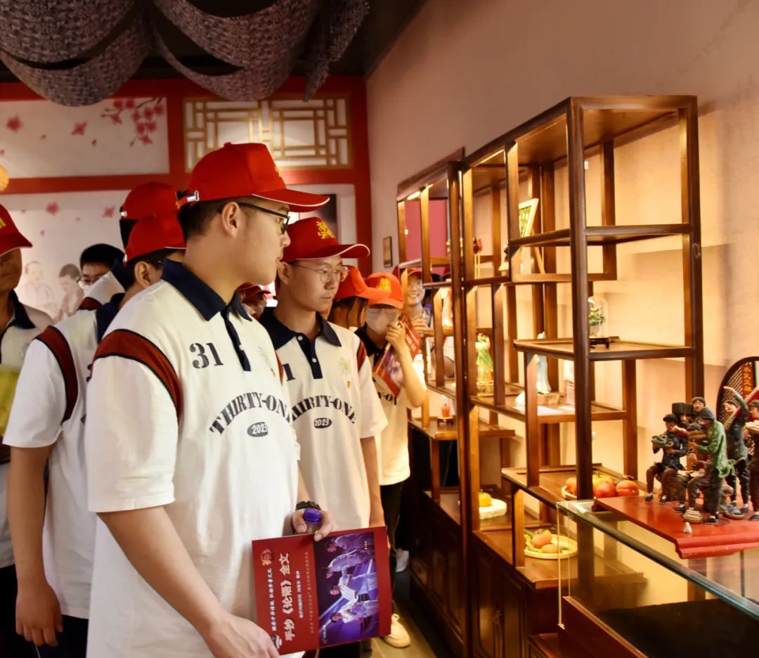 图片[3]-【全环境立德树人】郯城一中开展考前减压活动：走进“博士巷”-郯城一中