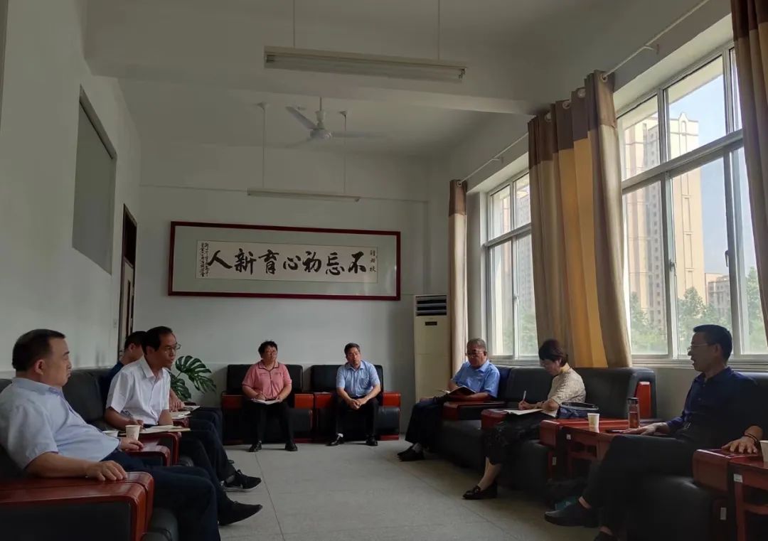 图片[2]-县教体局党组书记、局长秦震到郯城一中调研高考备考工作-郯城一中